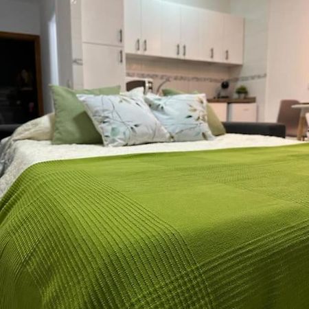 Precioso Estudio Junto Al Mar, Apartamentos Don Diego En La Carihuela Torremolinos Kültér fotó